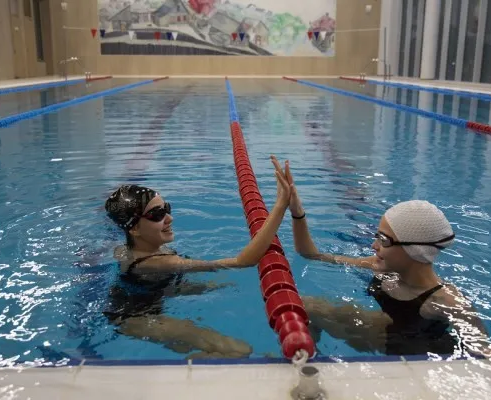 Плавание в группе выходного дня