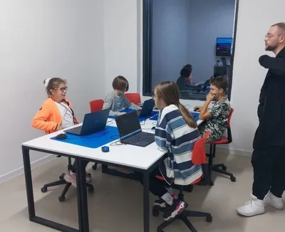 Веб-Дизайн на Языках HTML/CSS/Javascript для Детей от 11 Лет