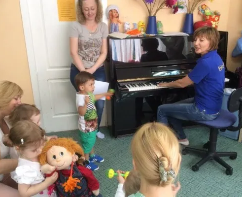 Всесторонняя программа развития малышей «Мама и Я»