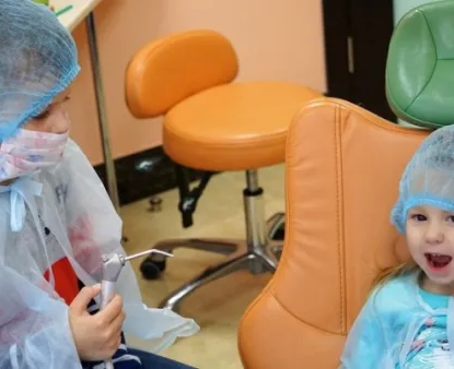 Экскурсия в стоматологию «Улыбка»