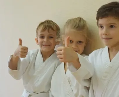 Айкидо: самооборона + акробатика