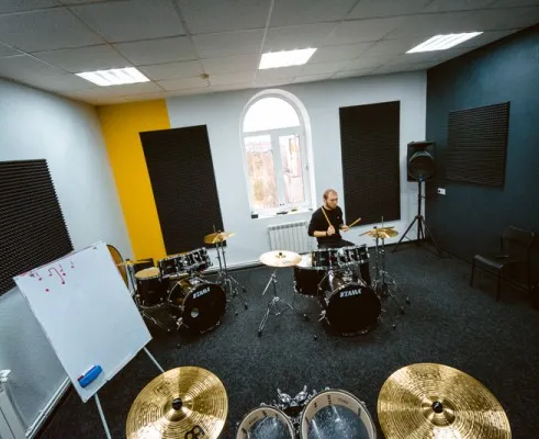 Первый урок на барабанах