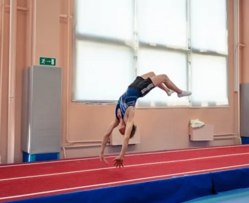 Акробатика для детей Yourways (м. Строгино)