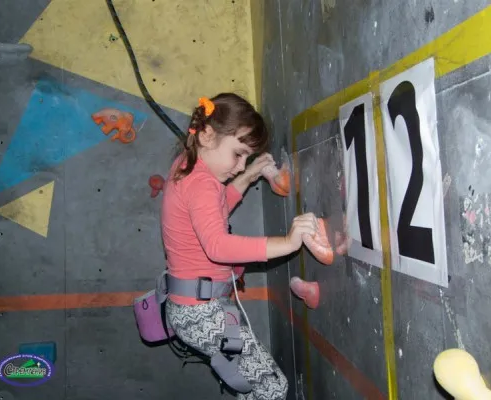 Тренировки по скалолазанию