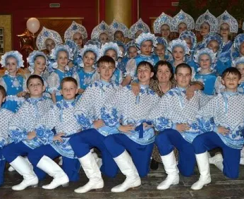 Образцовый ансамбль танца «Сувенир»