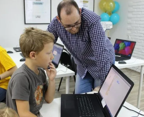 Открытый урок в школе программирования KiberOne