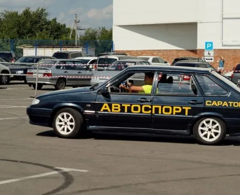 Юный автомобилист
