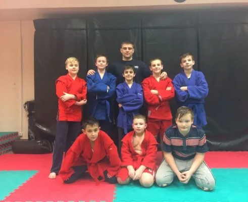 Смешанные единоборства (ММА)