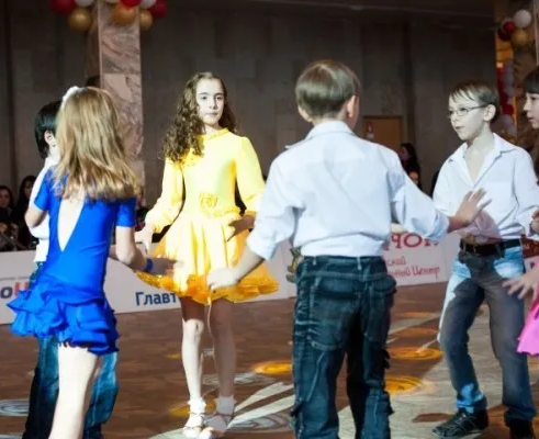 Спортивные танцы (на ул. Комкова)