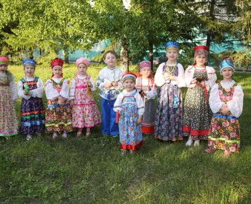 Образцовый фольклорный ансамбль «Дивно», младшая группа