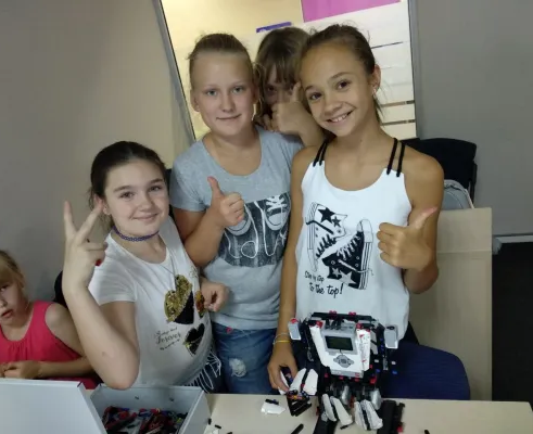 Летний городской IT лагерь "Minecraft против Roblox" (8-13 лет)