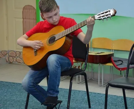 Обучение игре на гитаре