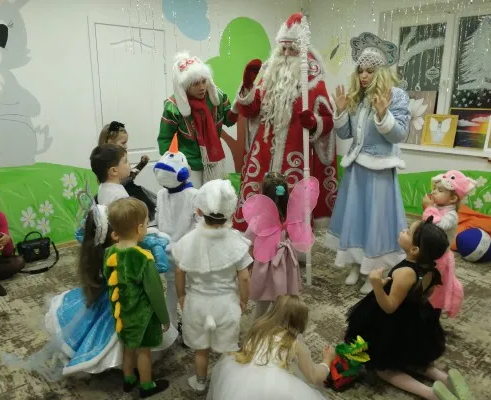 Проведение праздников, дней рождения.