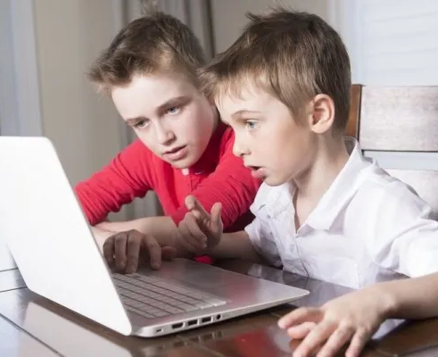 Креа­тивное програм­мирование для детей Scratch