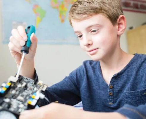 Робототехника для детей от 10 лет (на Урванцева 5)