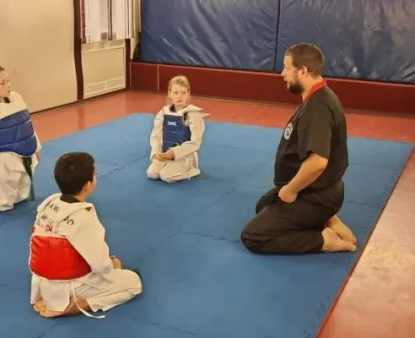 Фитнес для детей с элементами тхэквондо