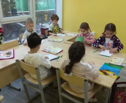 Студия дошкольного развития «Вырастайка»