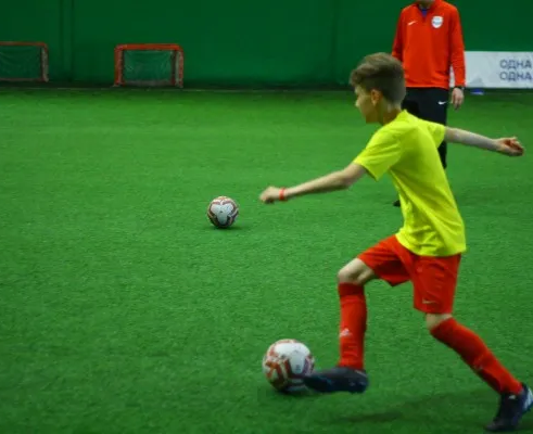 Футбольная академия Cantera (11-13 лет) ст.м.Тушинская