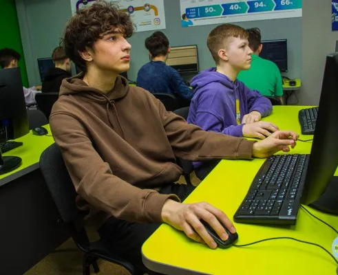 Курсы программирования. Сети и Кибербезопасность (от 15 лет и старше)