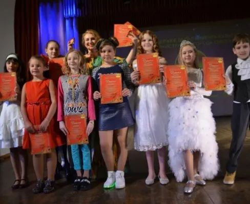 Мастерская эстрадного вокала «Фейерверк» для детей и взрослых