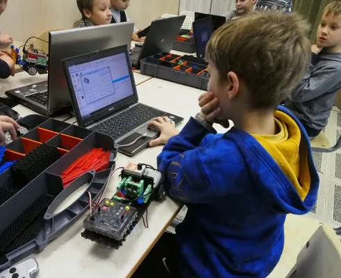 Клуб «Роботрек»