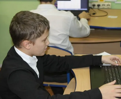 Омская школа программиста: 8–11 класс