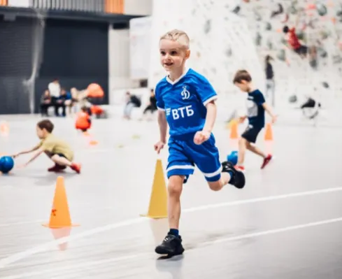 Футбольная школа "Динамо"