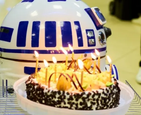 Квест "Спасти R2D2"