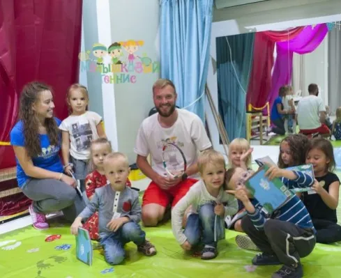 Теннисная школа для детей (на Ломоносовском пр.)