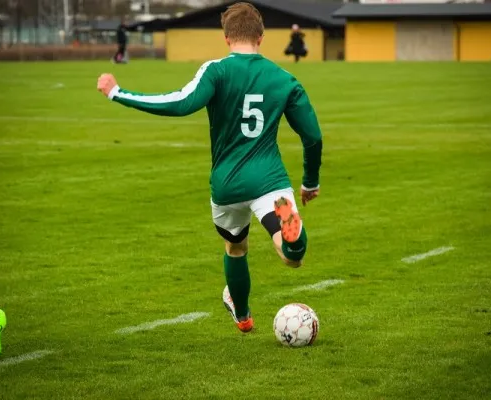 Футбол (на ул. Мичурина)