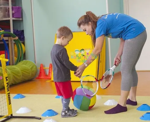 Детская школа большого тенниса (на ул. Авиационной)