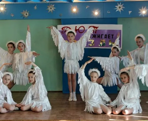 Танцевальный коллектив «Сюрприз»