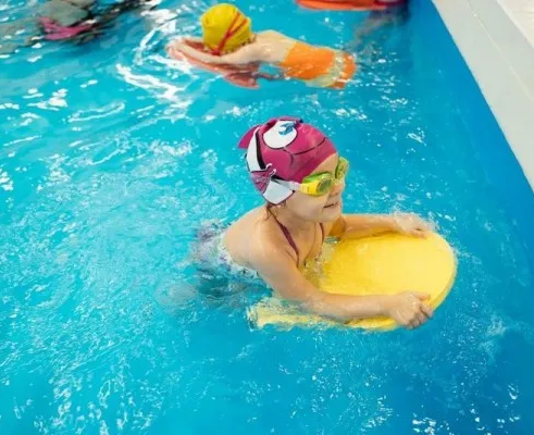 Обучение плаванию детей