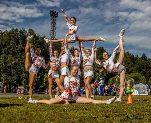 Студия спортивного черлидинга Fly