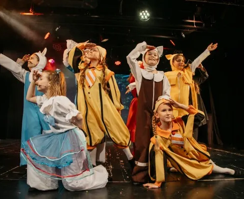Группа комплексного развития "Мюзикл Preteens" (10-13 лет)