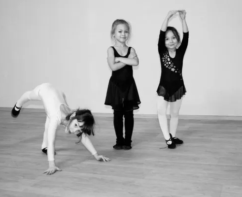 Танцы для детей 2,5–4 лет