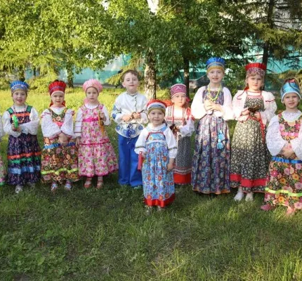 Образцовый фольклорный ансамбль «Дивно», младшая группа