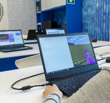 "Компьютерные игры и анимация на базе "Scratch"