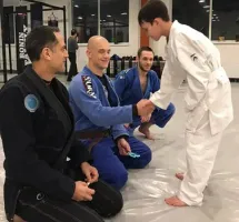 Ronin Family, семейный клуб единоборств бразильского джиу-джитсу для детей и взрослых