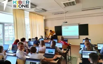 Бесплатный пробный урок по программированию в KIBERone