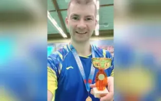 Бадминтон