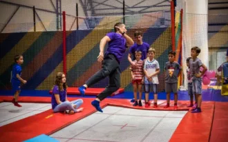 Батутый парк AIR JUMP