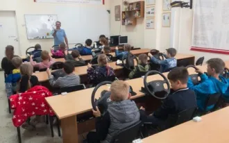 Экскурсия в Детскую автошколу с вождением на автодроме