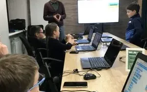 Школа программирования для детей "Кибернетика"