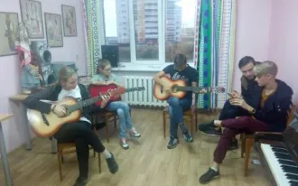 Школа исполнителей гитарной песни