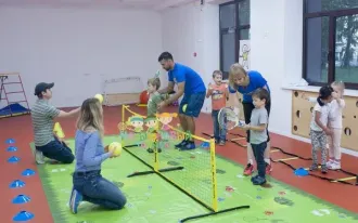 Школа тенниса для детей (на Сиреневом бул.)